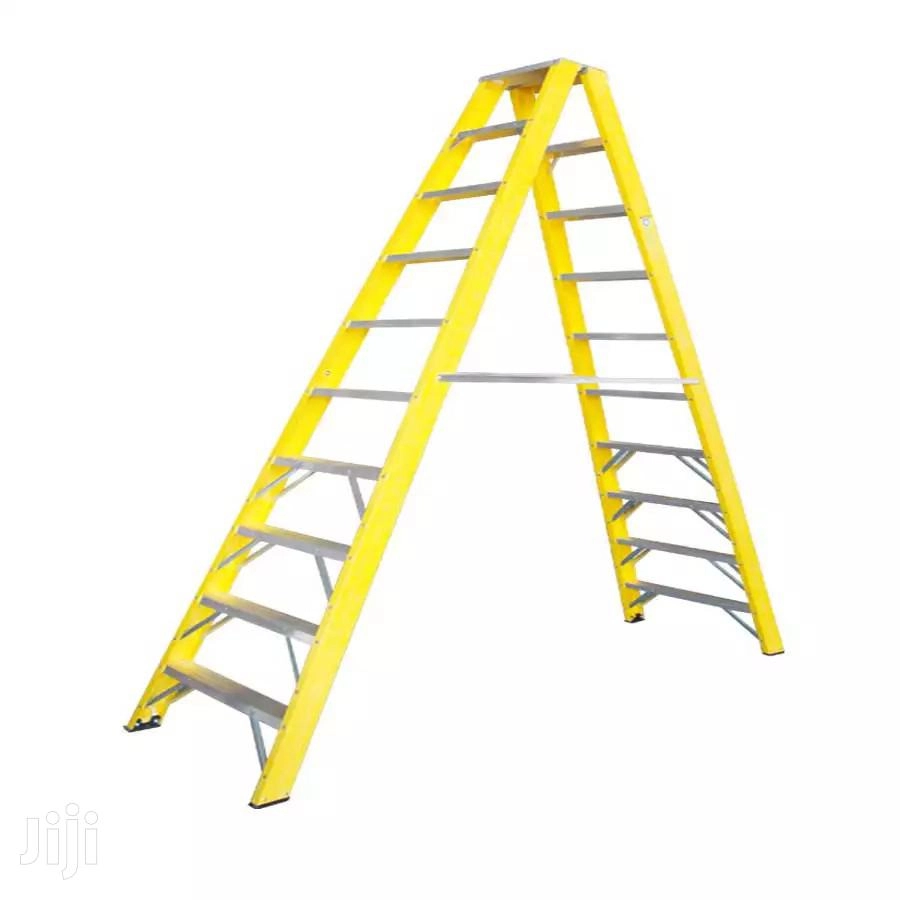 Fiberglass Step Ladder With Aluminium Steps – 1.5M