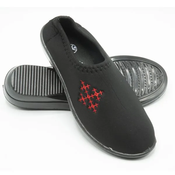 Ladies Shoes Zuberi Steps with branded design - black